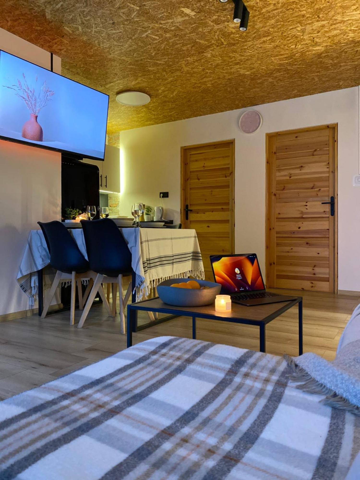 Stodola Apartment Postomino Luaran gambar
